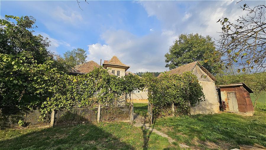 Casa comuna Mociu cu 1700 mp teren - 2