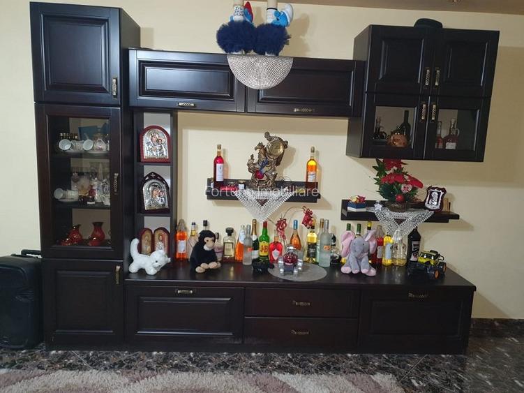 Vila P+M, si spatiu comercial - 4