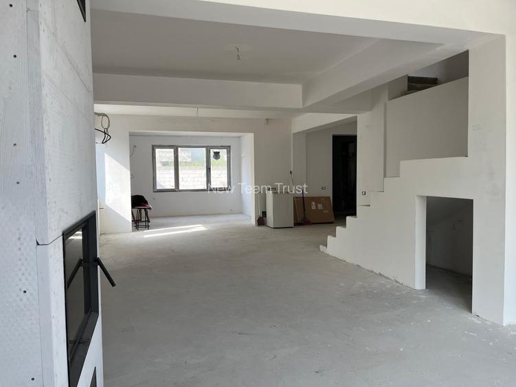 Vanzare  Vile   Henri Coanda   Pipera  la Alb - la Cheie finisata/utillata - 2