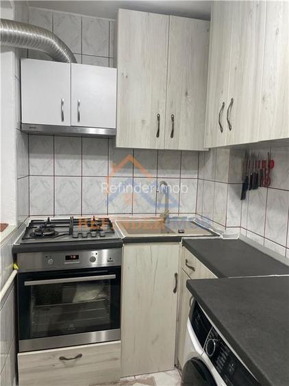 Apartament de vanzare cu 2 camere, zona Titan - 8
