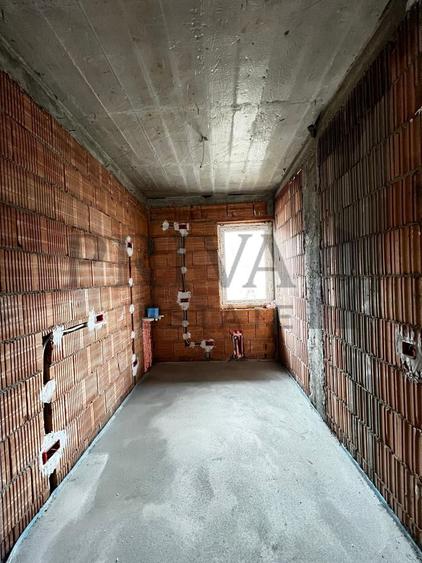 Casa individuală, 4 camere, 3 bai, 110 mp, Giroc