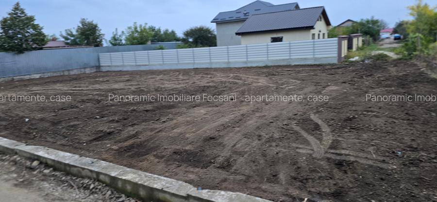 Teren de vanzare 700 mp central Odobesti - 51