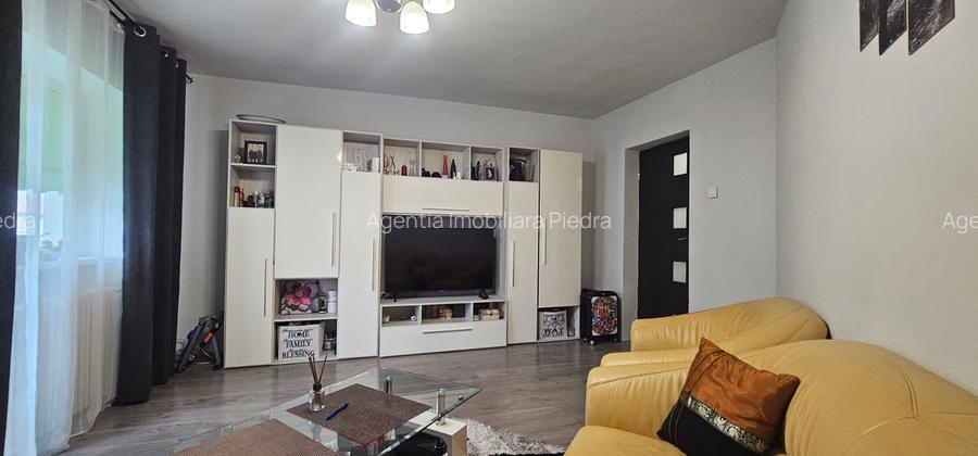 Vand apartament 3 camere,confort 1, decomandat,str.Siretului,mobilat si utilat - 2