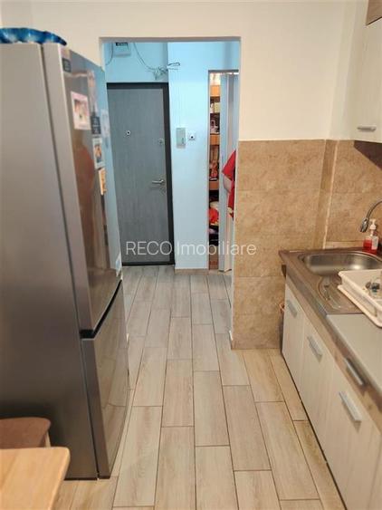 RECO Apartament 2 camere Rogerius etajul 1 - 3