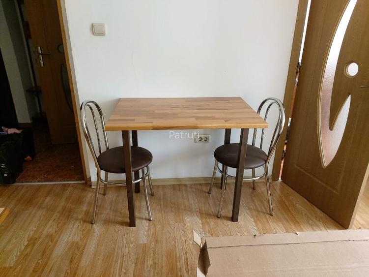 Inchiriez garsoniera strada Lorena Etaj 5 1 baie 1bucatarie 1 camera ,24 mp ,200 - 10