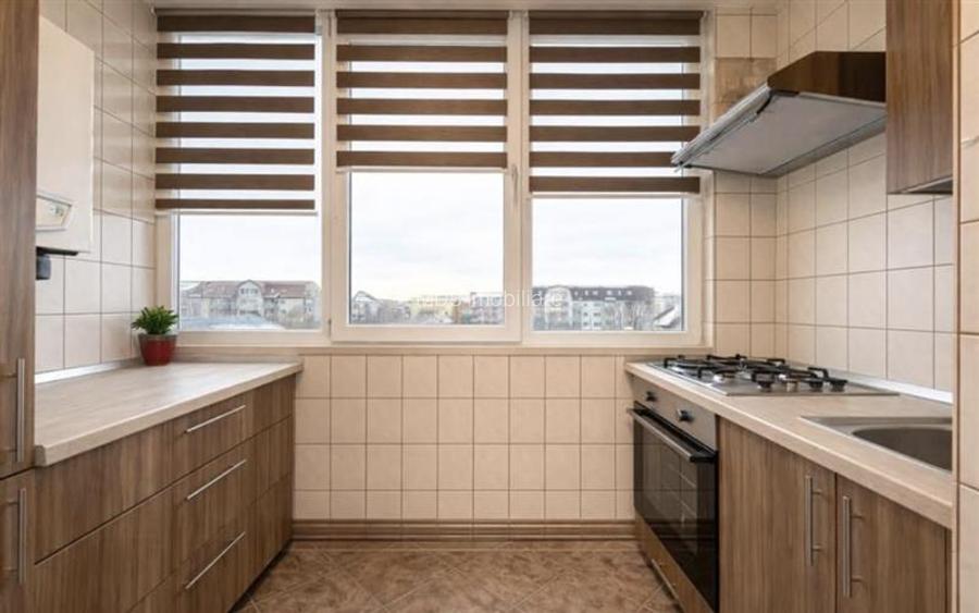 Decomandat cu centrala propie, mobilat - 6