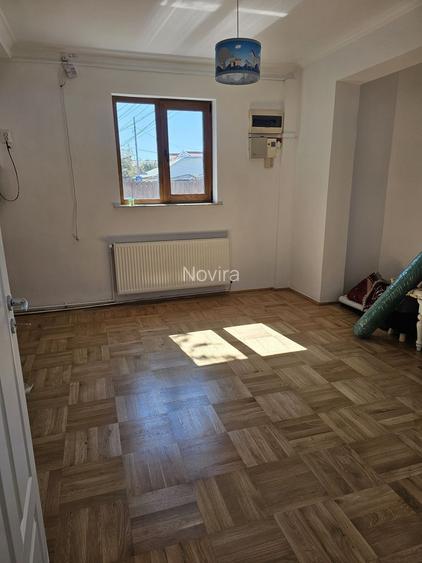 Casă spațioasă de închiriat cu curte amenajată și facilități complete - 38