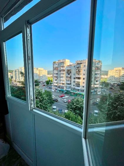 Apartament decomandat 4 camere 2 bai 2 balcoane 79 mp 5/10 ostroveni Vâlcea  - 2