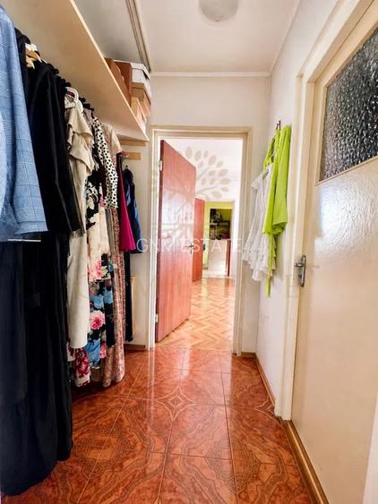 2 Camere Et. 9/9 Zona Lujerului - 4