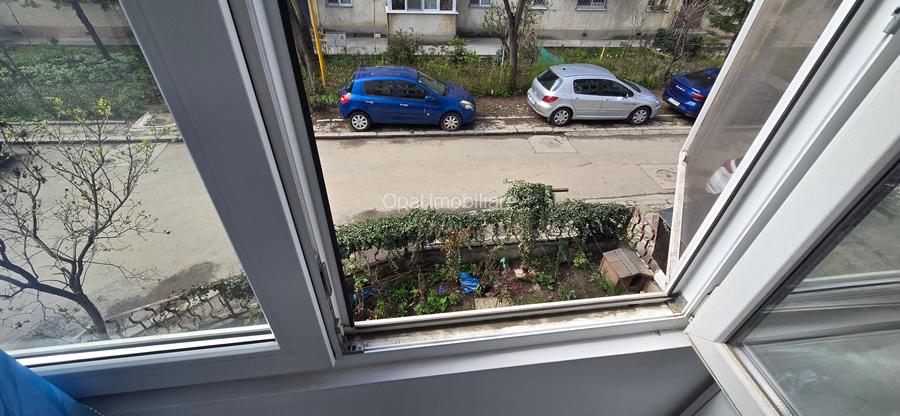 Exclusivitate-Casa de Cultura, apartament 2 camere, et.1/4, centrala gaz,mobilat - 25