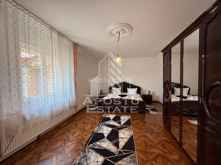 Casa individuala renovata,4 camere,garaj,teren 540 mp,Plopi - 11