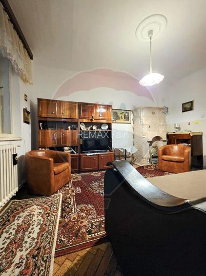 Casa cu 5 camere de vanzare in centrul orasului Talmaciu - 21