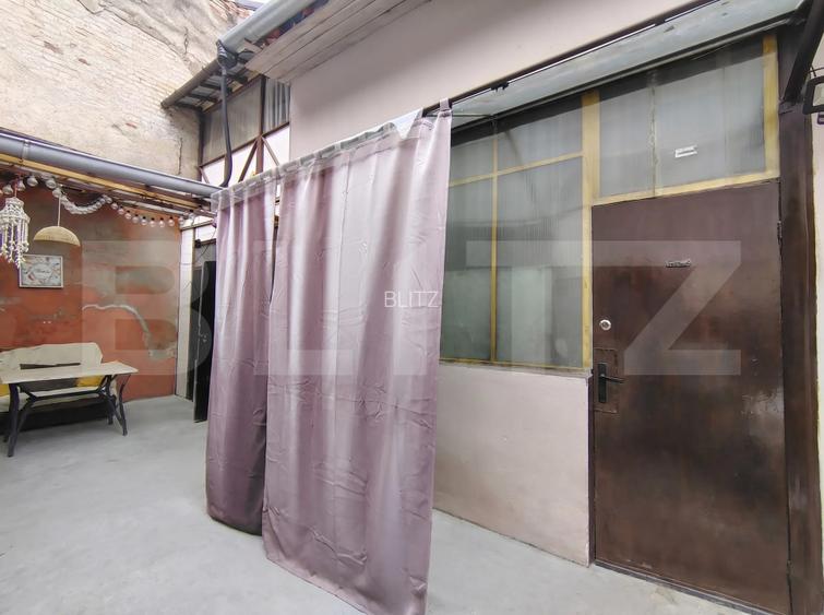 Casă zonă ultracentrală, curte comună, 50 mp, cu loc de parcare - 12