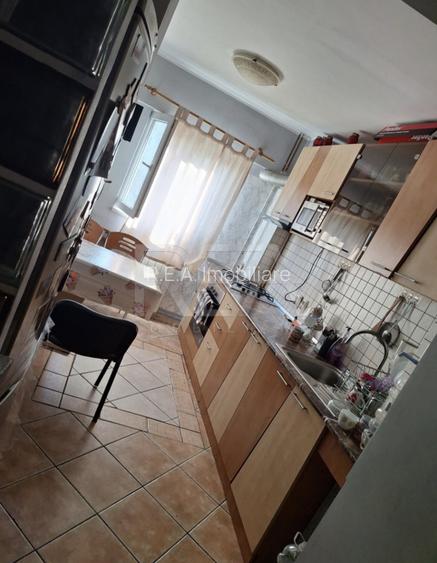 3 camere, et 8/10, bloc 1978-Drumul Taberei - 5