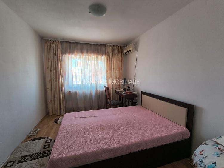 OCAZIE |EXCLUSIV  !GARA  3 CAMERE , 2 BALCOANE,LIBER  79 MP PRET 144000 EURO - 24