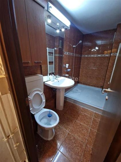 Vanzare apartament 2 camere 57 mp | centrala proprie | bloc anvelopat | Nerva Tr - 7