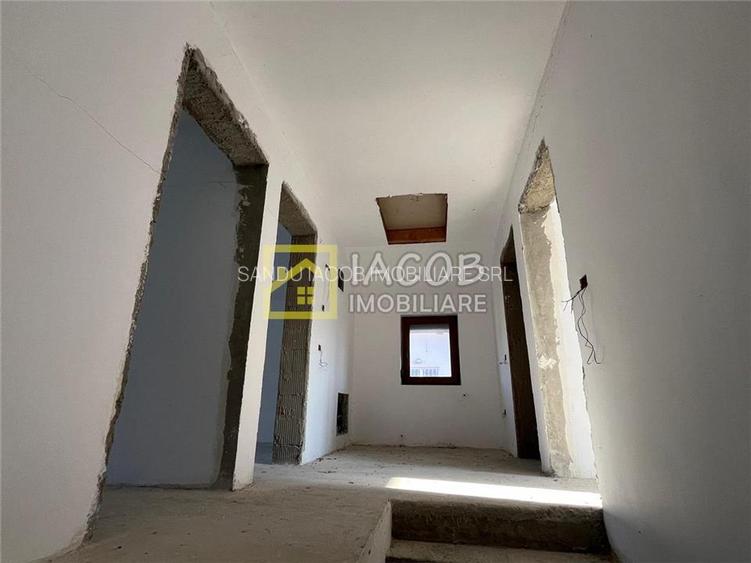 Casa ''''la gri'''' P+M, Dumbrava -Itesti, jud Bacau - 6