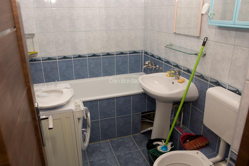 Ofer spre inchiriere apt. 2 camere, decomandat, cartier Zorilor, cu garaj. - 10