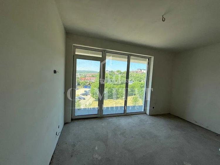 Casă la calcan | spațioasă | Dâmbul Rotund - 3