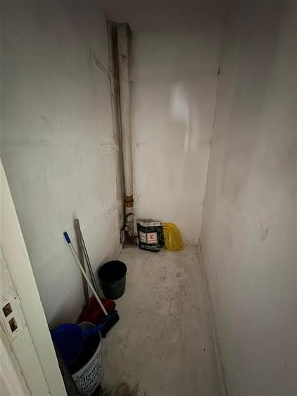 Apartament 3 camere, etaj 1 , 80mp in Campineanca