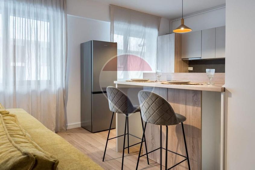 Proprietate speciala/ 12 Apartamente/ de vânzare /Calea Victoriei