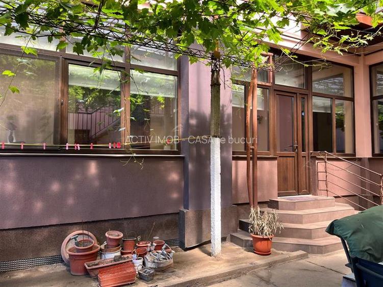 Lugoj, Casa 6 Cam., Teren 511 Mp., Str. Oituz. nr.1 - 33