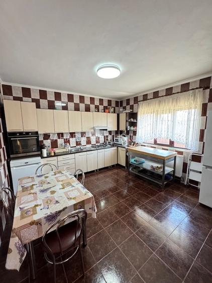 Vila P+2 de vanzare, loc. Dumbrava, com. Itesti, Jud. Bacau - 19