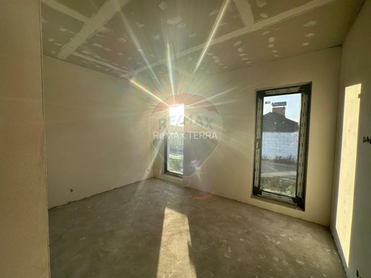 DE VANZARE - CASA MODERNA - alege finisaje - 2