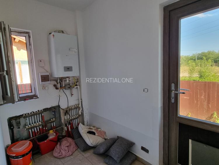 Vila cu garaj Gheraiesti Arinilor - langa cartier Smarald - 11