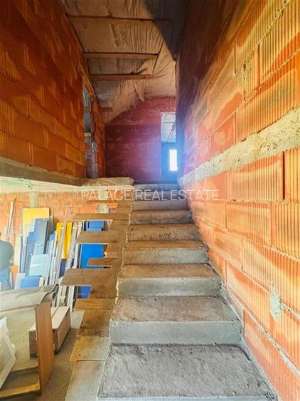 Casa individuala cu garaj si subsol 5 camere Vorovesti - 10