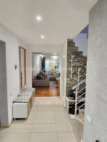 Vilă duplex P+1 în Cosmopolis | 4 parcări incluse, 3 dormitoare, curte proprie - 2