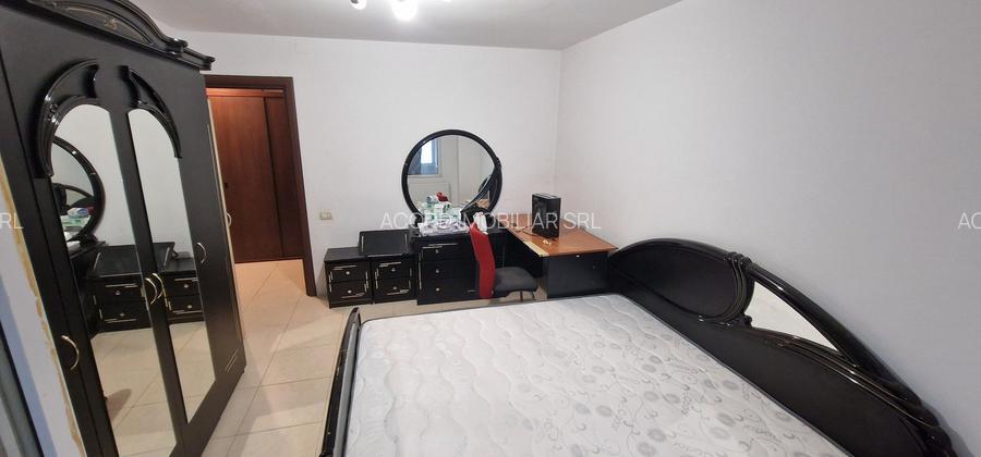 Vedere frontal la mare, 3 camere decomandate. - 9