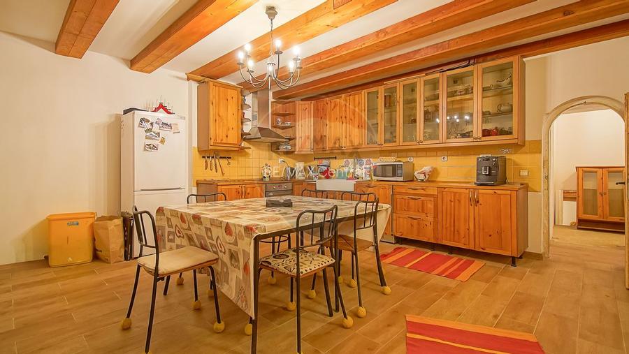 Vilă istorică, proiectată de arhitectul Emil Nădejde în Timișu de Sus - 35