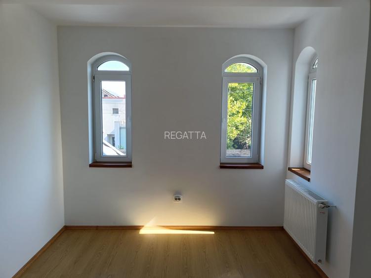 VILA DEOSEBITA cu GARAJ si PIVNITA - 7