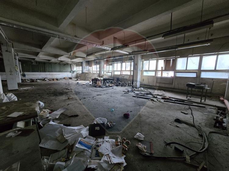 DE INCHIRIAT Spațiu comercial de 900mp în zona Nord-Est - 4