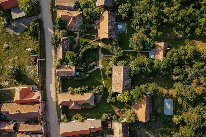 Ansamblu de Case Granari - 20