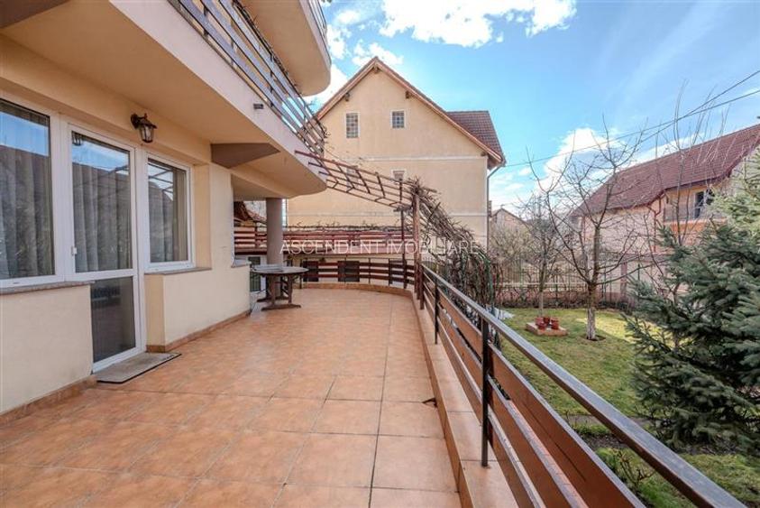 FILM! Edificiu cu identitate arhitecturala, 700mp teren, garaj 4X, Tractorul, Br - 24