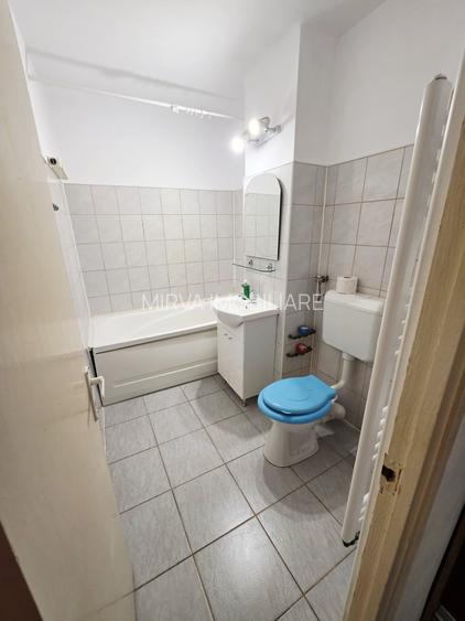 Apartament 2 camere decomandat, mobilat si utilat, zona 9 Mai - 8