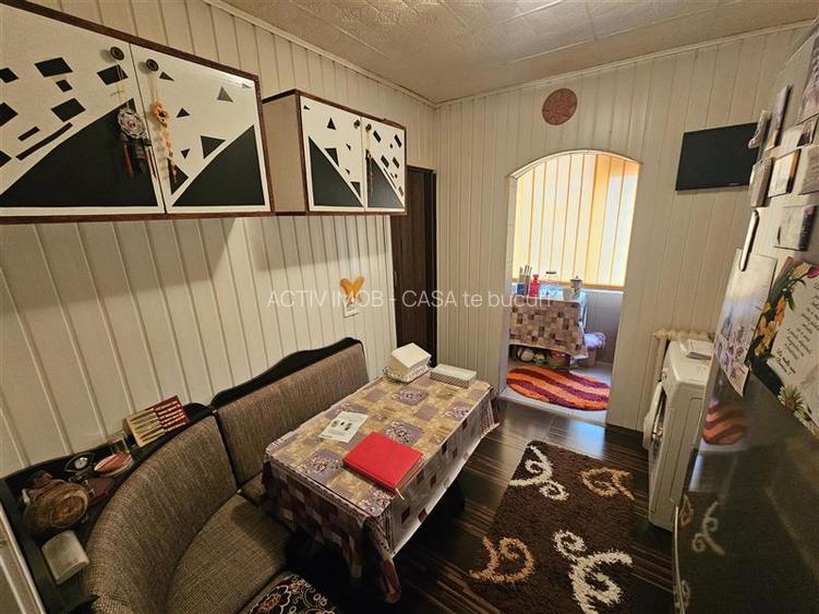 Resita, 2 Cam. Dec., Mobilat+Utilat, Micro 3 - 26