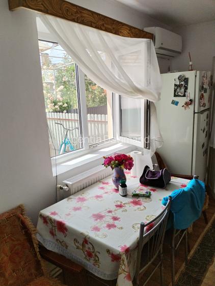 Casa  Jorasti ( Vanatori)i in suprafata de 76 mp + teren = 1837 mp + garaj  . - 3