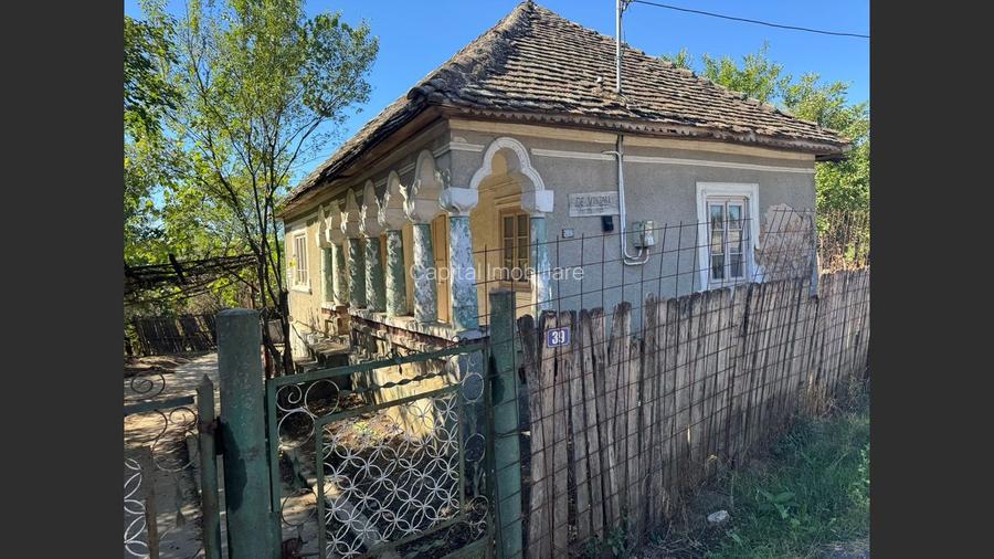 Casă cu teren 6.299 mp, central Gogosu, comision 0% - 3