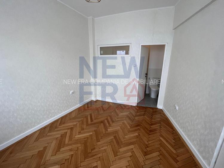 Apartament cu 2 camere de vanzare - bloc SCALA - 4