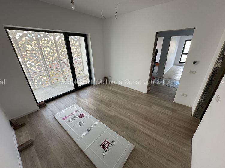 PROIECT DEOSEBIT - 23