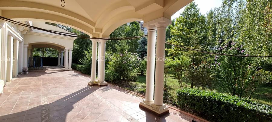 Refugiu Exclusivist – Armonie între Natură și Arhitectură - 12