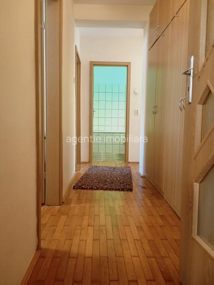 City parc mall -4camere 89 mp etaj 1 - 7