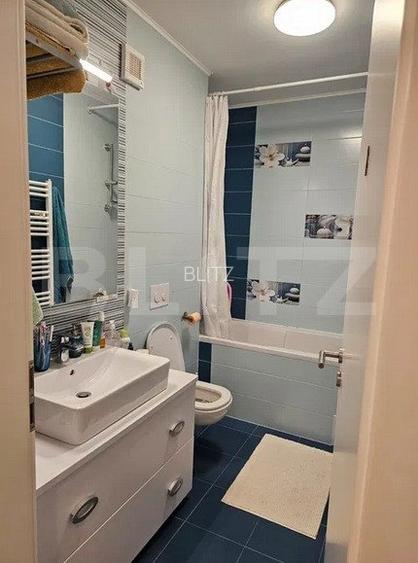 Apartament 3 camere, 77 mp, zona Tractoru - 8
