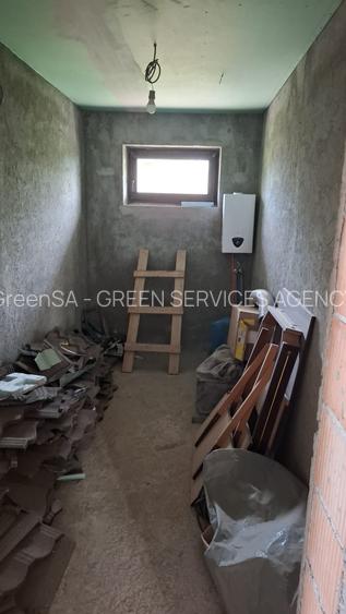 Stradal DN7, vila semifinisata, deschidere pe ambele capete - 27