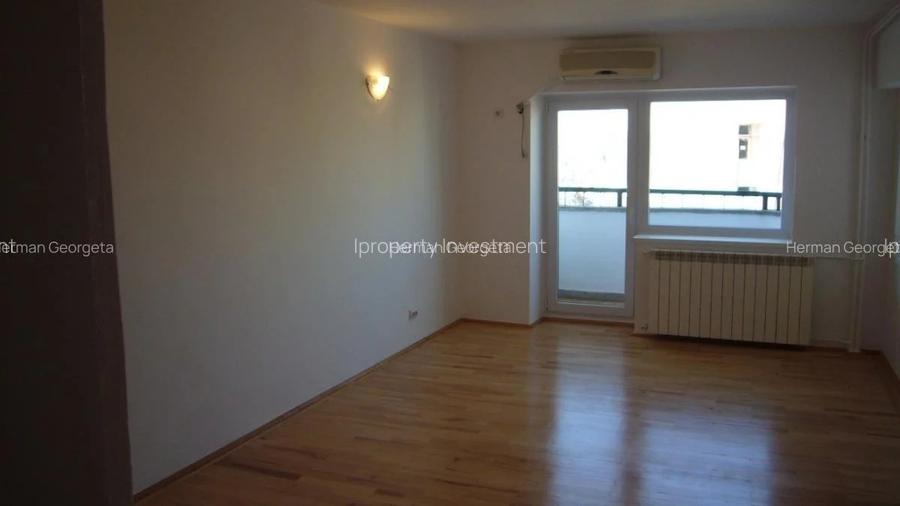 Bd Unirii, Alba Iulia | Duplex 4 Camere pentru birouri | 2 Terase - 4