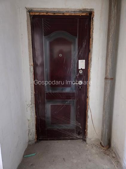 Apartament cu 3 camere decomandat etajul 4 zona centrala Adjud - 5