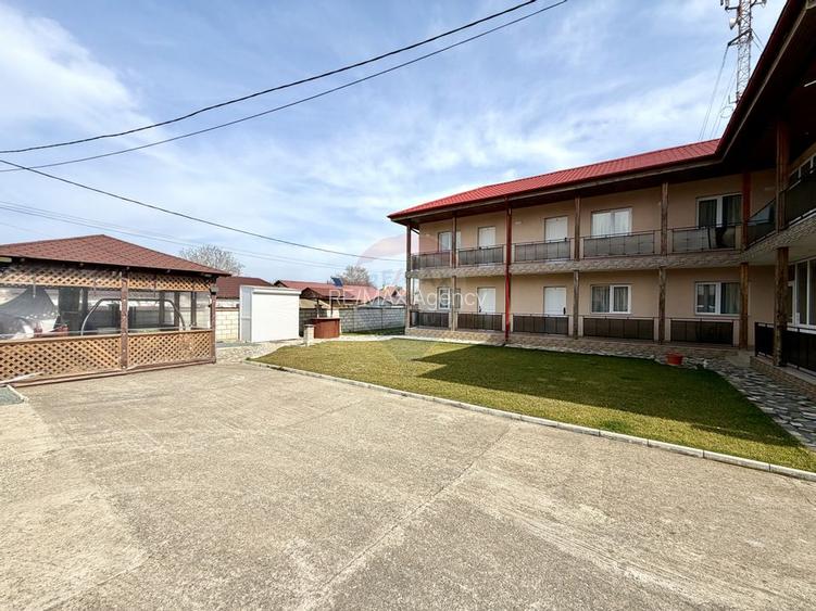 De vanzare Pensiune tip Guest House Vama Veche - Central - 2